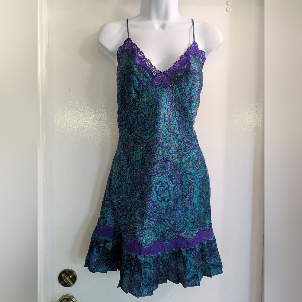 Victoria’s Secret Vintage 90's Y2K Paisley Pleated Slip Dress Size S - Picture 3 of 8